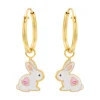 Gold plated oorringen met hanger, konijn met hartje en kristal