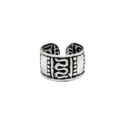 Zilveren ear cuff, bewerkt met slinger en bolletjes