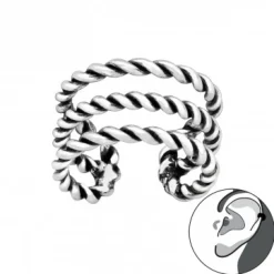 Zilveren ear cuff, drie gedraaide banden