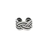 Zilveren ear cuff, gevlochten band
