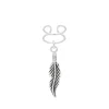 Zilveren ear cuff met hanger, veertje