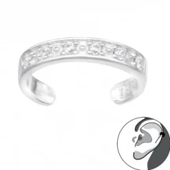Zilveren ear cuff met kristallen