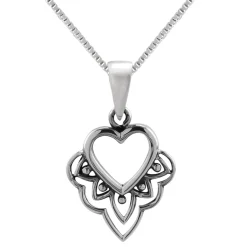 Zilveren ketting, hart met sierlijke details