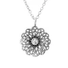 Zilveren ketting met rijk bewerkte hanger met kristal
