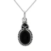 Zilveren ketting, ovale onyx steen met sierlijk omgekeerd hart