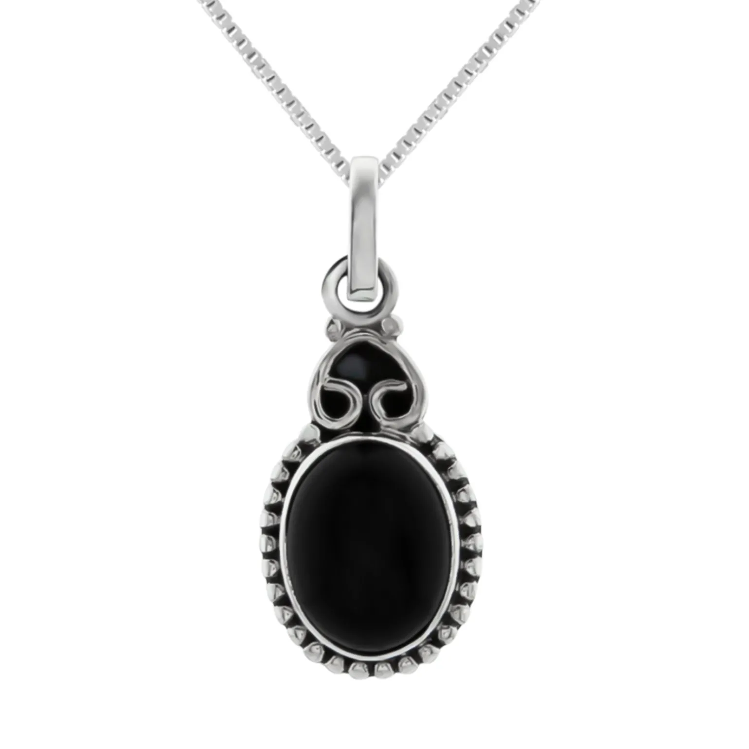 Zilveren ketting, ovale onyx steen met sierlijk omgekeerd hart
