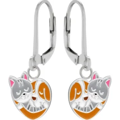 Zilveren oorhangers, knuffelende kat en hond als hart