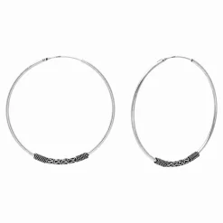 Zilveren oorringen, 50 mm Bali hoops met kringeltjes en spiraaltjes