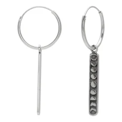 Zilveren oorringen met hanger, staafje met puntjes