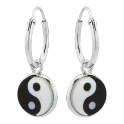Zilveren oorringen met hanger, yin en yang