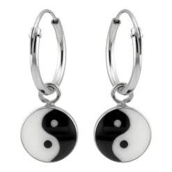 Zilveren oorringen met hanger, yin en yang
