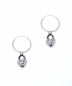 Zilveren oorringen met hanger, hartje met slot