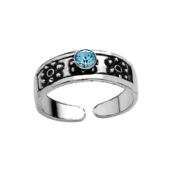 Zilveren teenring, bewerkt met blauwe kristal