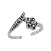 Zilveren teenring, bloem met details en marcasiet stenen