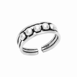 Zilveren teenring, drie banden met bolletjes