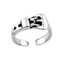 Zilveren teenring, gesp van een riem