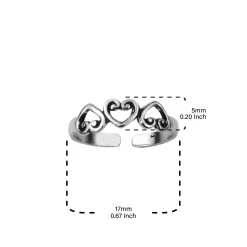 Zilveren teenring met drie hartjes