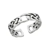 Zilveren teenring, opengewerkt met gevlochten patroon en opening